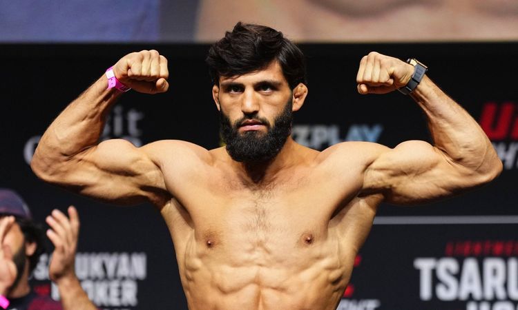 Арман Царукян прокомментировал поражение Пэдди Пимблетта в бою за временный пояс UFC