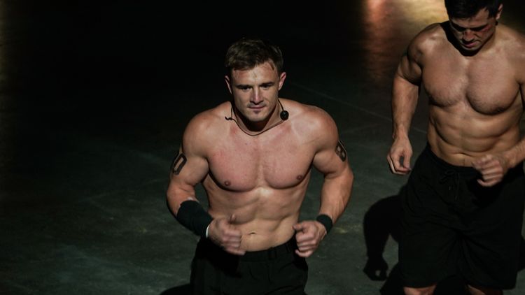 Физическая форма без марафонов: простые привычки для тела
