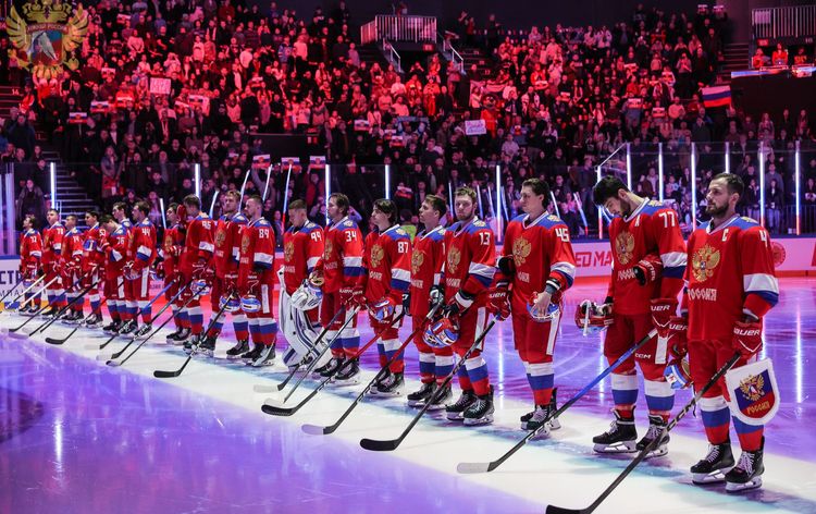 Хоккеист «Авангарда» считает, что Россия могла бы конкурировать с Канадой на Олимпиаде