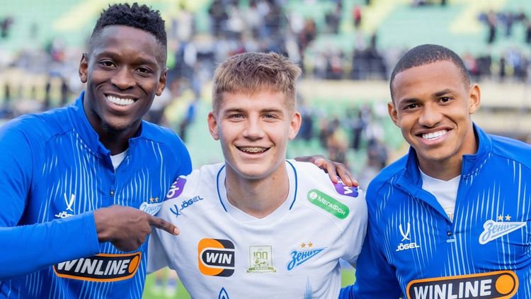 Кондаков сделал «Зенит» лидером РПЛ. Соболев – антигерой матча с «Динамо» Мх