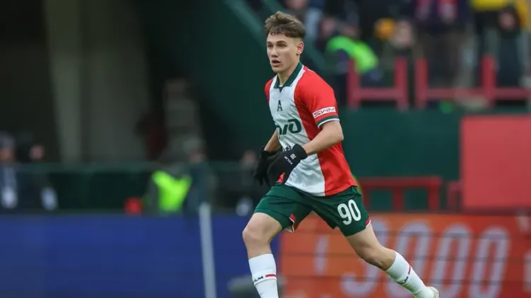 «Локомотив» отклонил предложение «Крыльев Советов» по аренде Годяева