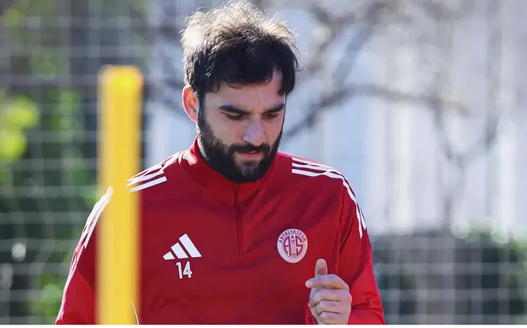 Названа причина отказа Джикии перейти в «Динамо»