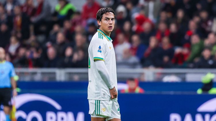 Драма Дибалы в «Роме»: «неудавшийся Месси» не забил пенальти и может остаться без нового контракта