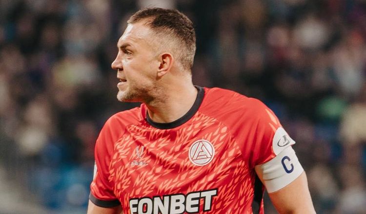 Дзюба заявил, что не собирается завершать футбольную карьеру 