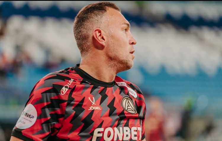 Директор «Акрона» Клюшев отреагировал на слова Дзюбы о «проклятии» команды