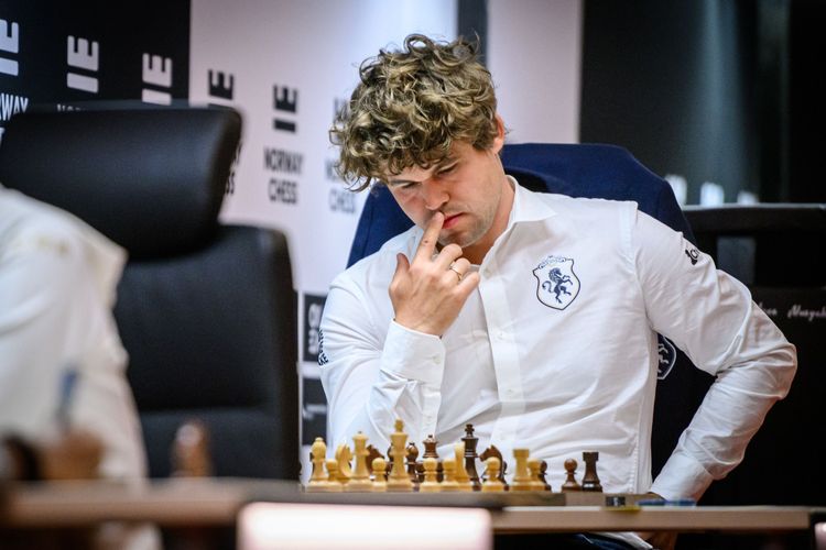 Карякин – о Карлсене: Мы все привыкли, он проигрывать не умеет