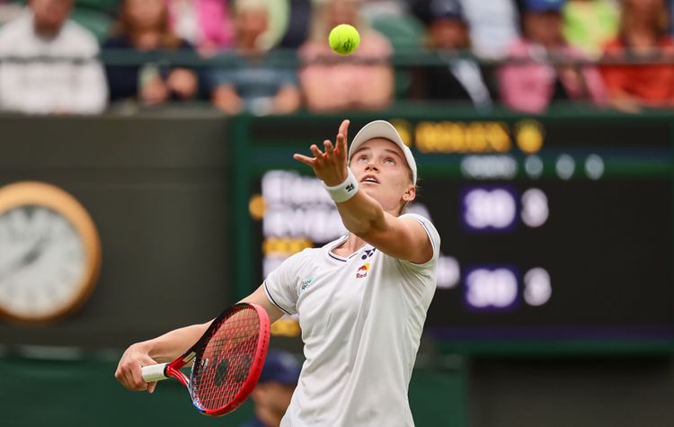 Рыбакина обыграла Свитолину и вышла в финал турнира в Индиан-Уэллсе 