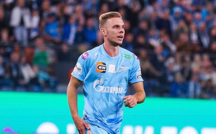 Глушенков назвал европейские клубы, в которых хотел бы играть