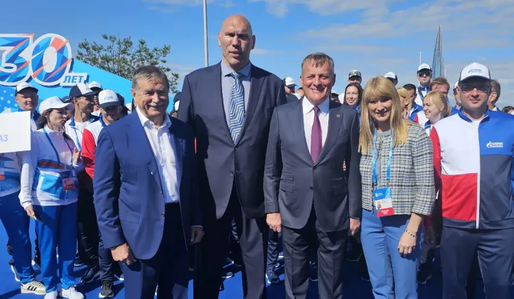 Валуев: Будем надеяться, что Дерипаска не сбросит хоккей с мячом как надоедливый актив