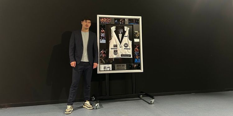 Бивол победил Бетербиева и больше не выходил на ринг. Что с ним происходит