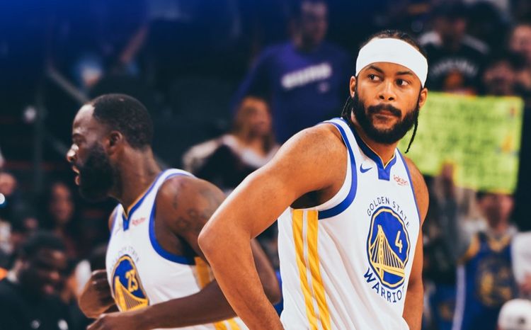 «Голден Стэйт» победил «Орландо», у Карри — 26 очков