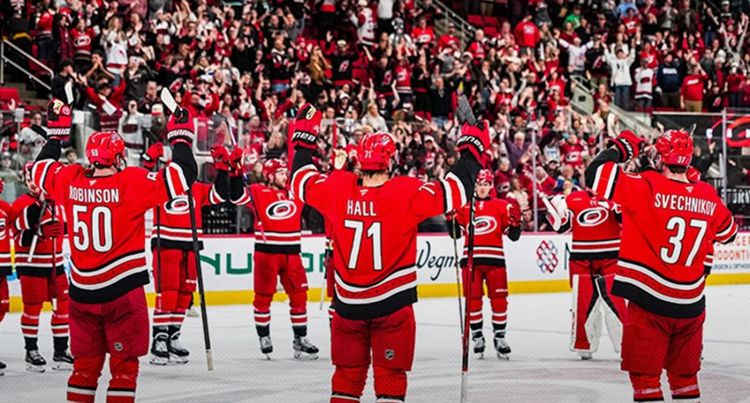 «Каролина» обыграла «Оттаву», Свечников отличился, Никишин отдал передачу