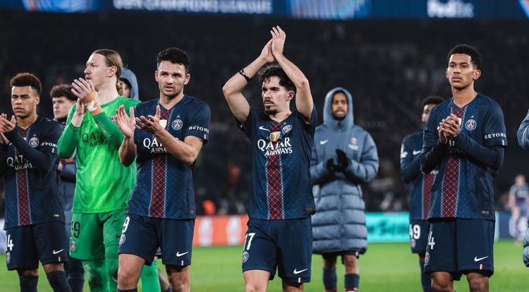 Энрике сообщил о повреждении Кварацхелии в матче Лиги чемпионов