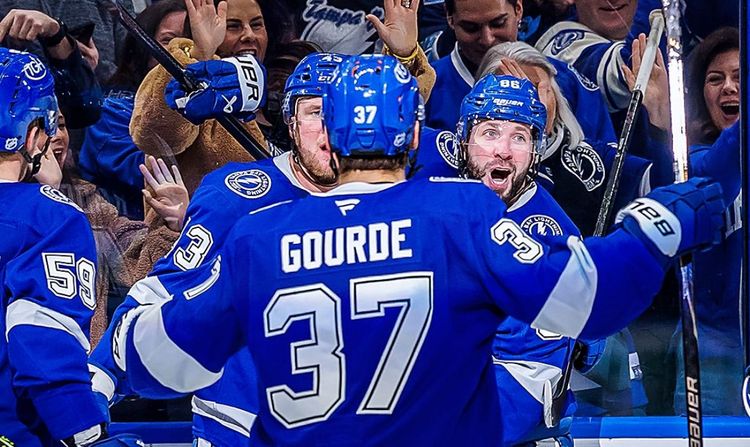 «Тампа» обыграла «Баффало» в овертайме, Кучеров набрал четыре очка