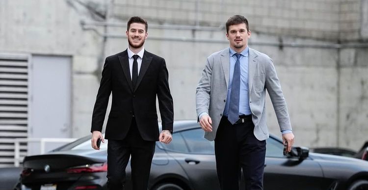 Аскаров сравнялся с Добешем по числу побед среди вратарей-новичков НХЛ