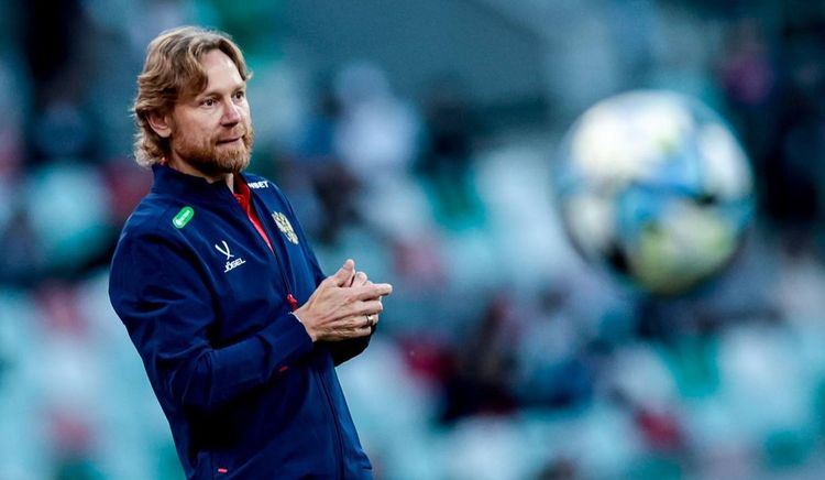 Карпин – о матче Россия – Перу: Должны обыграть, но легко не будет