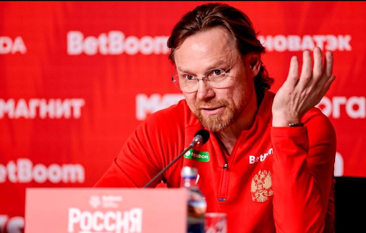 Карпин ответил, почему приглашает много игроков с состав сборной России