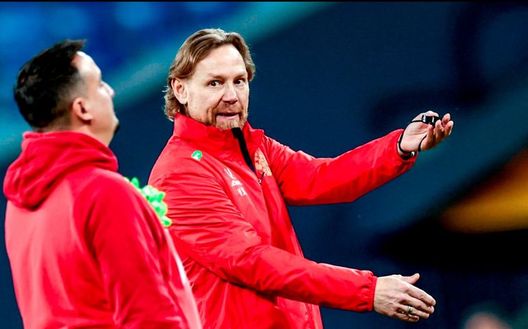 Карпин объяснил отсутствие Глушенкова в товарищеском матче с Перу