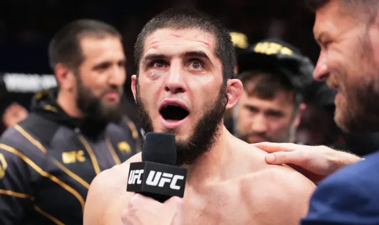 Махачев одолел Гэрри на турнире UFC 330