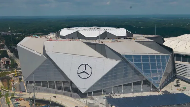 Mercedes_Benz_Stadium_time_lapse_capture_2017-08-13.webp