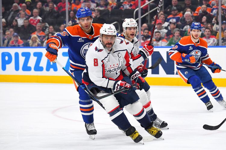 Морозов допустил возвращение Александра Овечкина в КХЛ