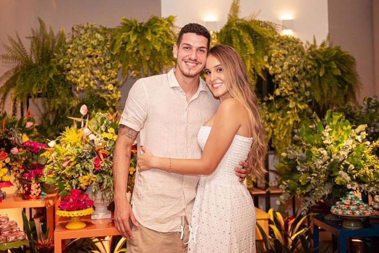 Нино с женой.jpg