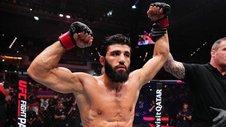 Царукян вернулся в чемпионскую гонку, Мачадо решил дилемму Махачева. Итоги турнира UFC в Катаре
