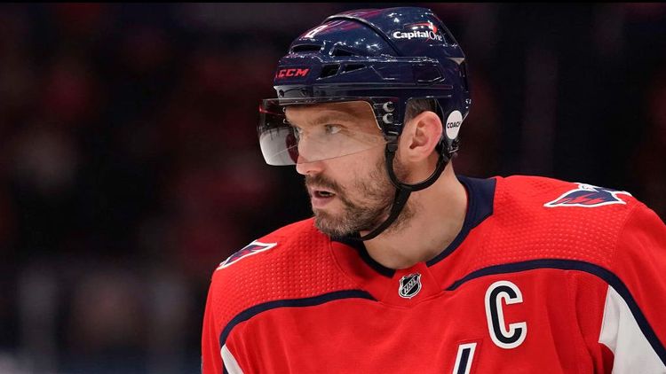 НХЛ опубликовала ТОП-10 лучших снайперов 2025 года без российских хоккеистов
