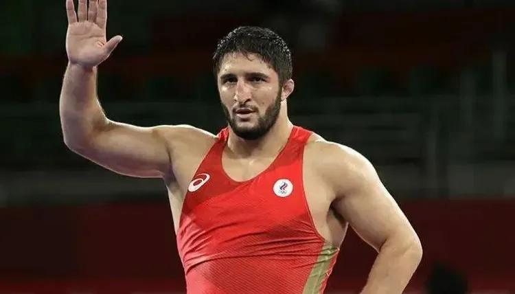 Садулаев одержал первую победу на чемпионате Европы за последние шесть лет