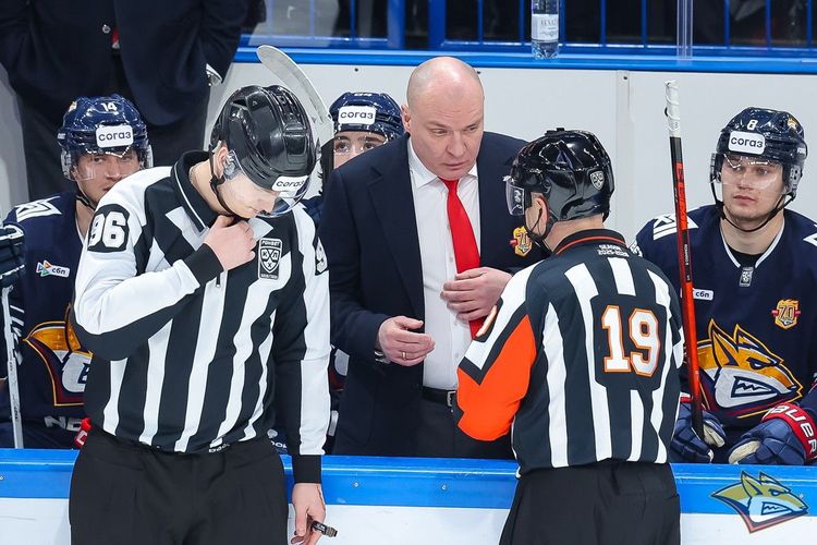 Разин – о лидерстве «Металлурга»: Это всего лишь «регулярка», но появляется уже и расхлябанность