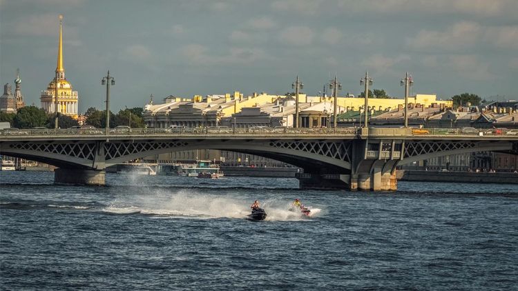 В Петербурге начался летний сезон. Туристов ждет насыщенная культурная и спортивная программа