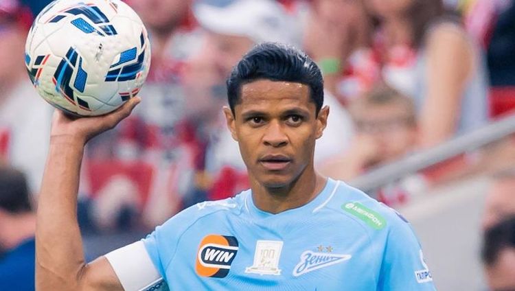 Футболисты «Зенита» Дуглас Сантос и Луис Энрике включены в заявку сборной Бразилии на матчи с Францией и Хорватией