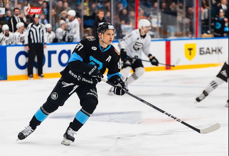 Вадим Шипачёв — первый игрок в истории КХЛ, покоривший вершину в 1000 очков