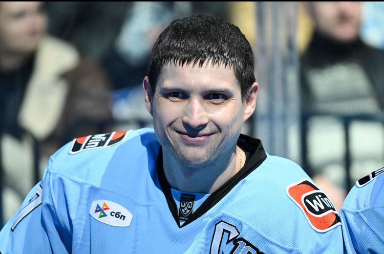 Президент КХЛ Морозов поздравил Шипачёва с покорением отметки в 1000 очков в лиге