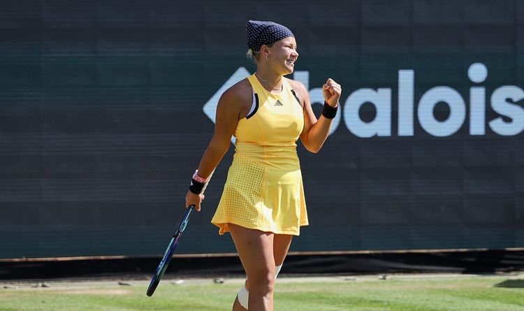 Шнайдер обыграла Калинскую и вышла в 1/8 финала турнира WTA 1000 в Торонто