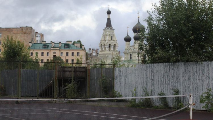 Овсянниковский сад – место, где можно бесплатно поиграть в теннис
