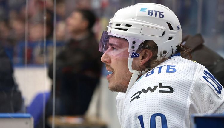 Тренер «Металлурга» Разин сравнил канадского хоккеиста с курицей