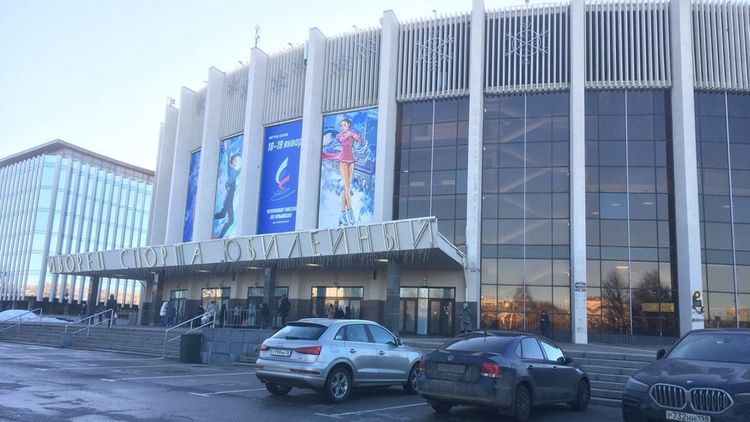 Почему чемпионат России по фигурному катанию пройдет в «Юбилейном». Это самая критикуемая площадка