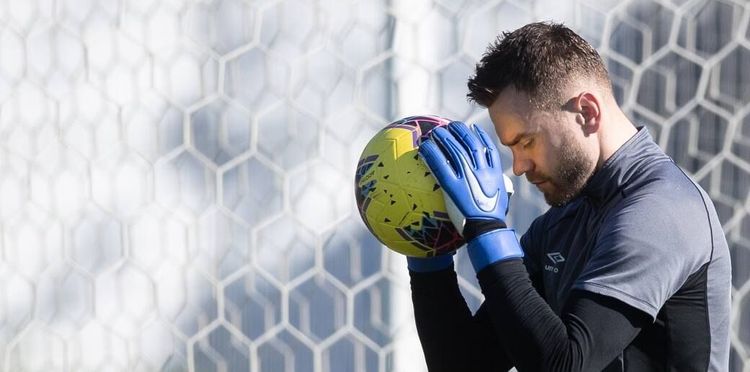 У Акинфеева есть объективная проблема, но Черчесов рискует при любом выборе