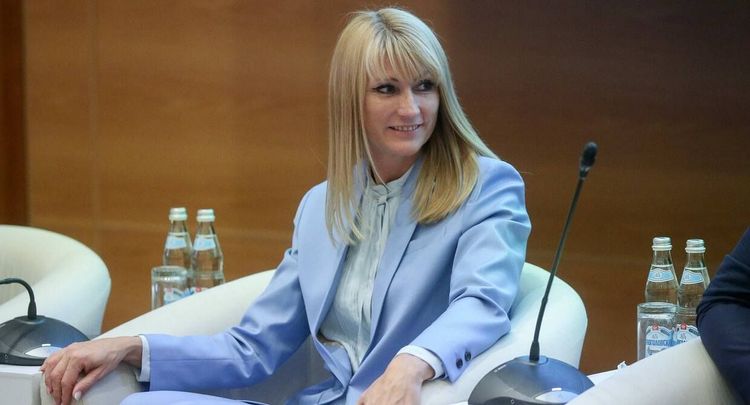 «Россия готова организационно. Если ситуация в стране будет не лучшая, а мы побежим проводить соревнования, люди просто не поймут». Светлана Журова – о предложении министра спорта