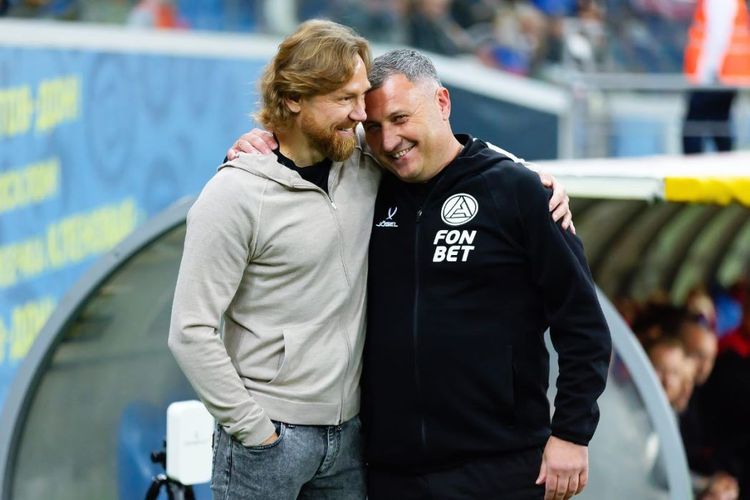 Избежит ли Карпин стыков за место в РПЛ? Сборная пока не мешает