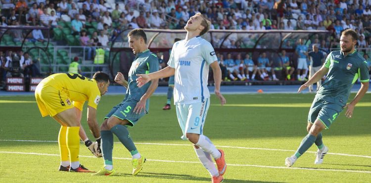 «Зенит» заклинило на старте: команду перетренировали?