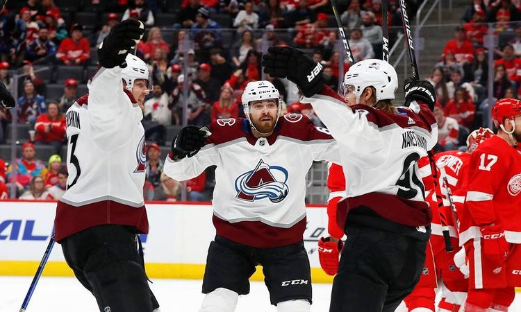 В НХЛ новый обрусевший суперклуб. Там играет второй Павел Дацюк