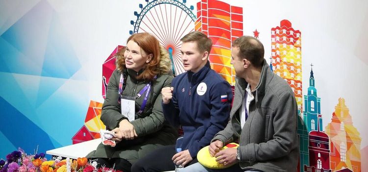 Коляда вслед за Загитовой снялся с чемпионата России. Но причины у них разные