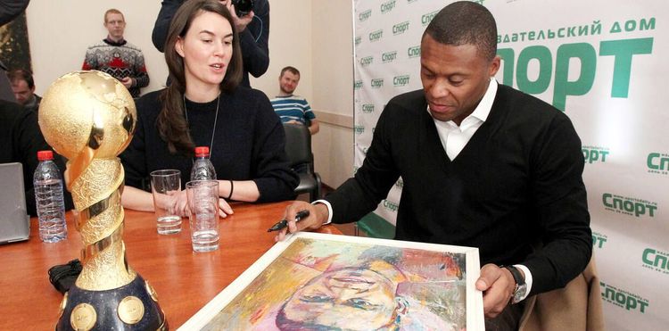 Двукратный победитель Кубка Конфедераций ФИФА Жулио Баптиста: Ни на что не променяю футболку сборной Бразилии