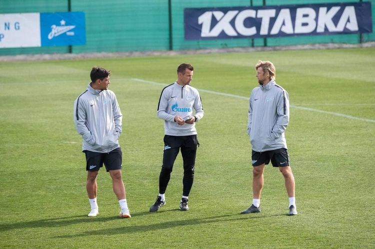 Семаку снова придется искать оригинальные ходы. Как «Зенит» сыграет против «Фенербахче»?