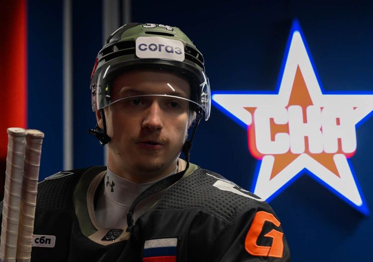 «У нас нет цели занять место в топ-4 Запада». Интервью защитника СКА Егора Савикова