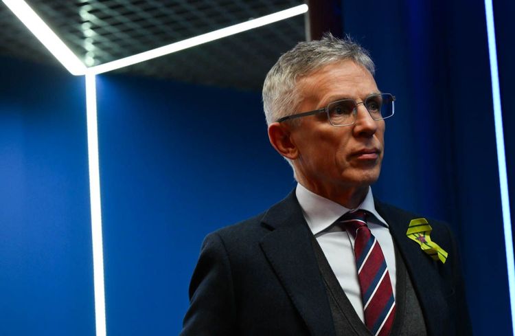 Ларионова спросили про отставку. Как Профессор реагирует на провал СКА