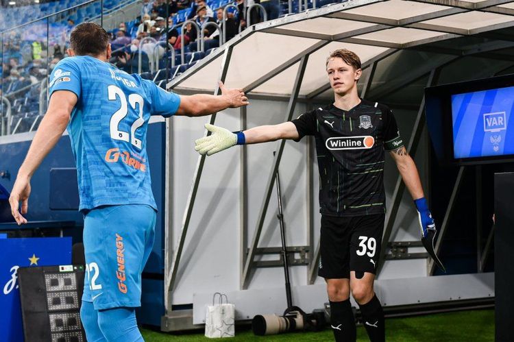 Трансферы «Зенита»: почему лучший вратарь страны не играет за «Краснодар» и сборную России 