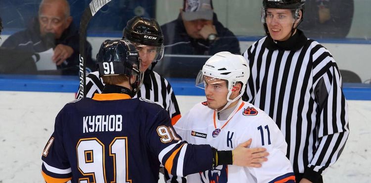 Овечкин уже забивает за питерских армейцев